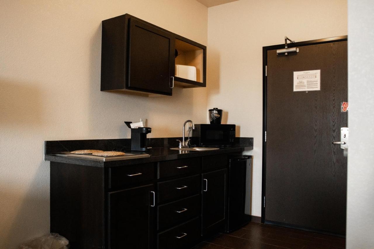 Black Gold Suites Stanley Bagian luar foto