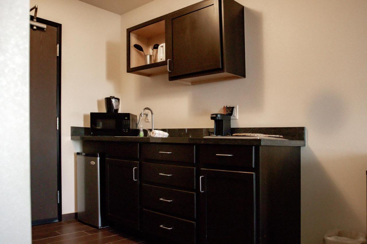 Black Gold Suites Stanley Bagian luar foto